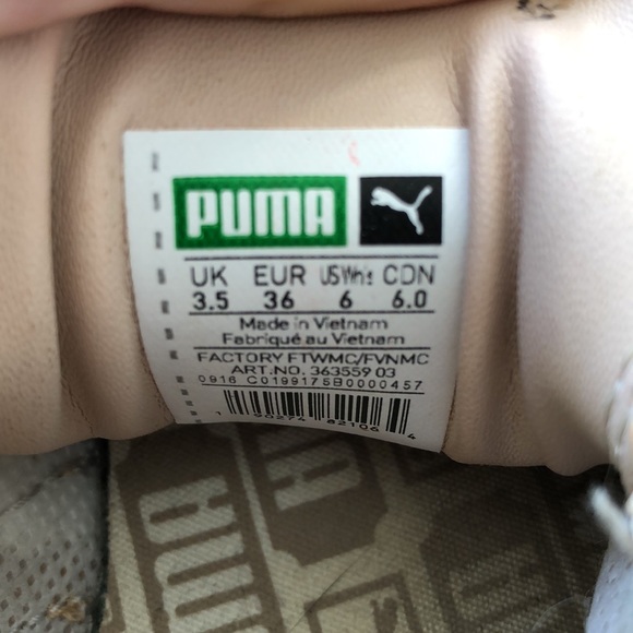 Puma Sneakers. Size 6 WMNS. - Picture 7 of 7